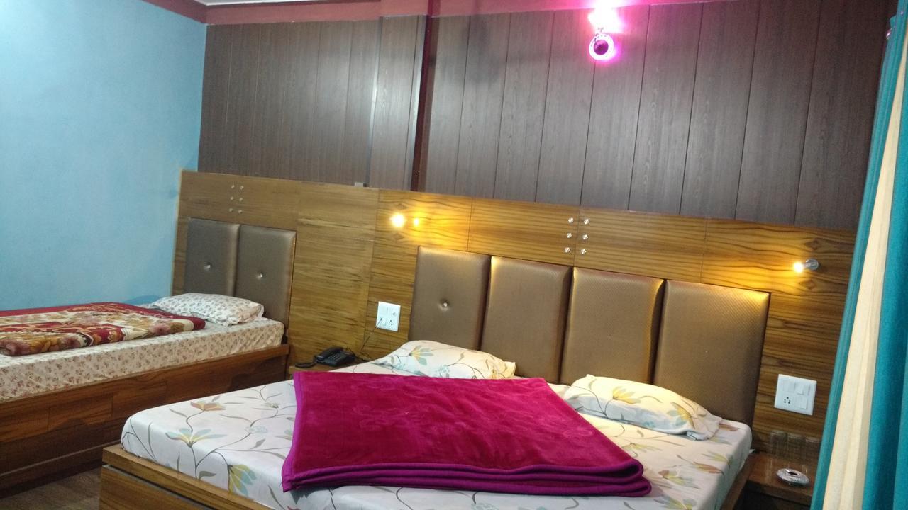 Hotel Brahma Kamal โจชิมัธ ภายนอก รูปภาพ